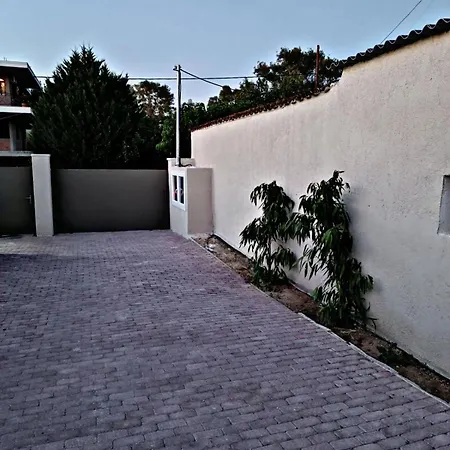 Poseidon Apartment *